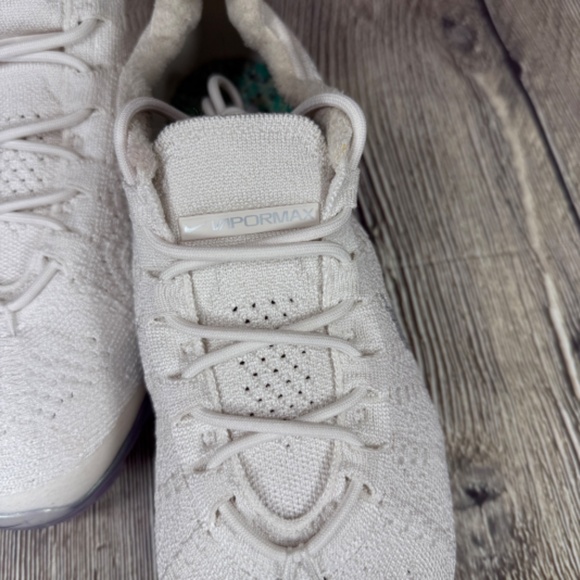 Nike Air VaporMax 2023 Flynit Phantom/White/Metallic Silver WMNS 10 FD3148-002 - Picture 7 of 8